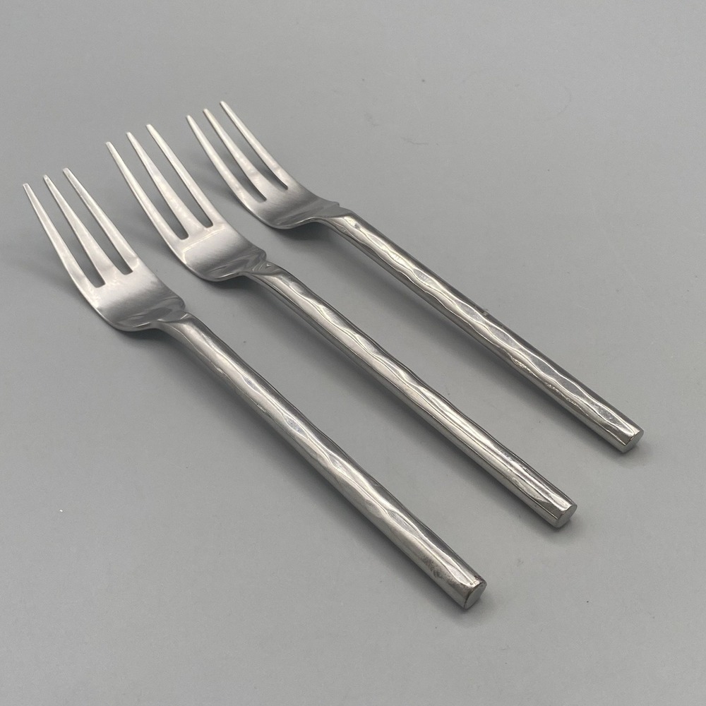 Pier One PII16 SALAD FORKS‎ 3pcs Hammered Glossy China 18/8 Stainless Dessert